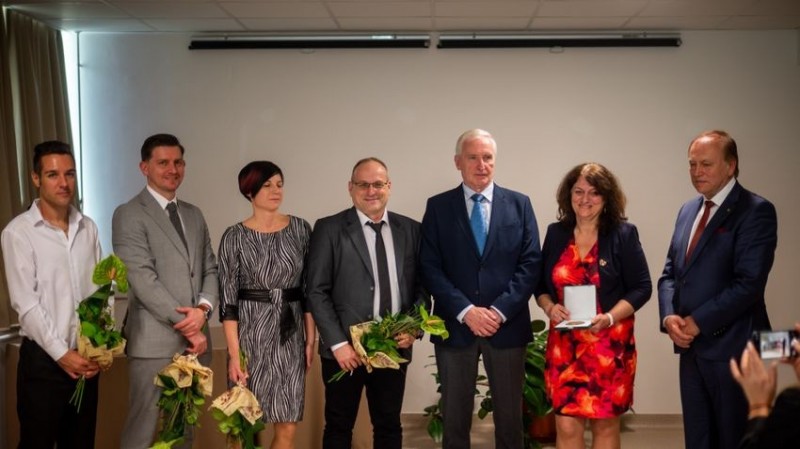 Kovássy Gergely, Somorai István, Fusch Diána, Balatincz Péter adjunktus, Mikola István, Lakner Lilla és Nagy Zoltán  Fotó: Gyarmati László