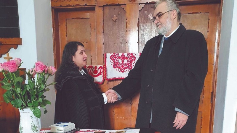 Kóródiné Demeter Orsolyát Végh László polgármester köszöntötte a vasárnapi református istentiszteleten  Forrás: önkormányzat