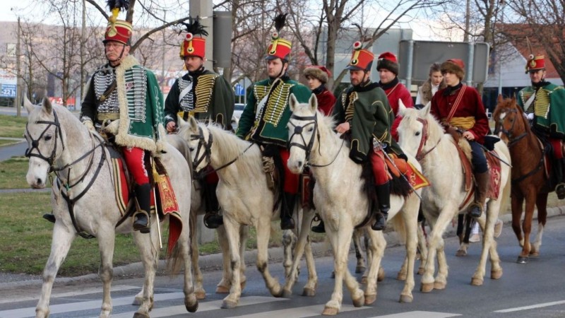 Capári Róbert huszár alezredes sokat tett, s ma is tesz a hagyományőrzésért Fotó: Szijártó János