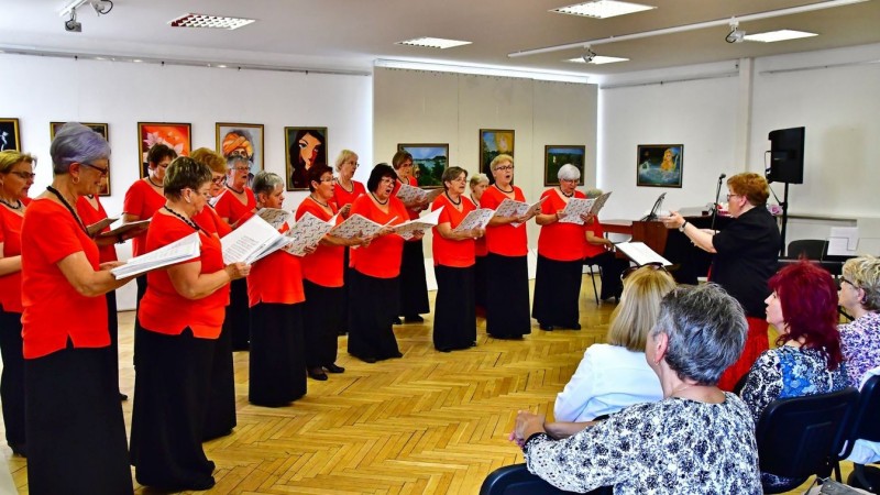 A tízéves Jubilate női karújabb zenés esten szórakoztatta a közönséget  Fotó: Györkös József