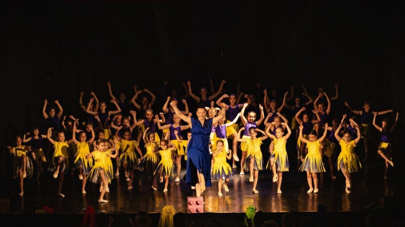 A gálán az elmúlt időszak során tanult koreográfiákból adtak ízelítőt a táncosok  Fotó: táncegyüttes