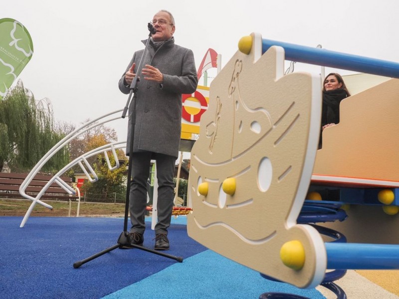 Befogadó játszótér Révfülöpön, ahol a gyerekek játszva és kötetlenül tanulhatnak Fotó: Nagy Lajos/Napló