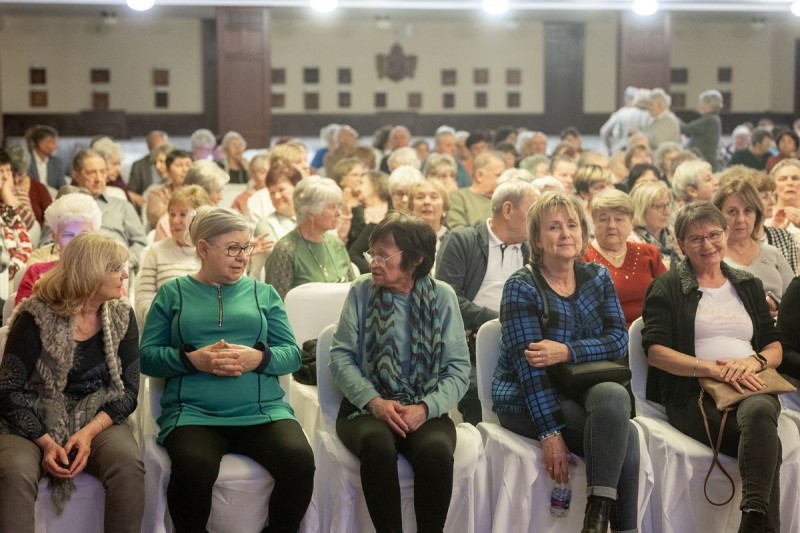 A sümegi nyugdíjas-találkozóra az ország különböző pontjairól érkeztek klubvezetők és tagok Fotó: Fülöp Ildikó/Napló