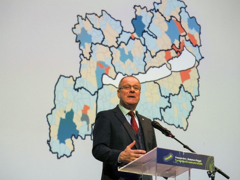 Navracsics Tibor szerint a Veszprém–Balaton régió turisztikai célja a négy évszakos Balaton meghonosítása, megismertetése Fotó: Nagy Lajos/Napló