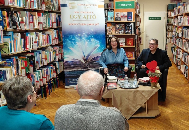 A Dragomán program során a résztvevők személyes történeteken keresztül ismerték meg a házasságot Fotó: sümegi könyvtár