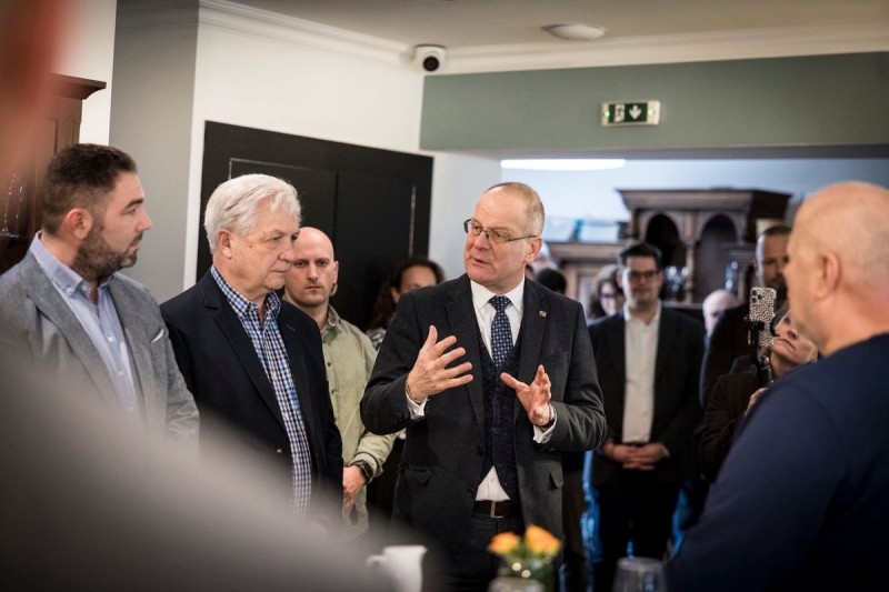 Navracsics Tibor támogatottsága kiemelkedő a választókerületében Forrás: Facebook/Navracsics Tibor