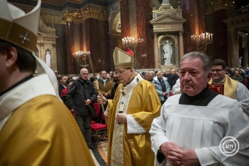 Erdő Péter bíboros, esztergom-budapesti érsek a Mária Rádió 20. születésnapi rendezvényét követő szentmisén a Szent István-bazilikában 2026. január 17-én. MTI/Balogh Zoltán