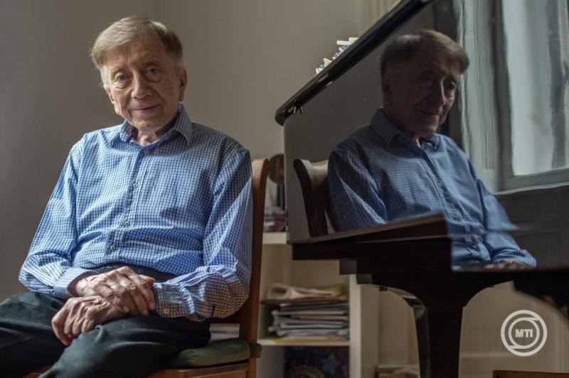 Életének 93. évében, február 5-én éjjel elhunyt Vásáry Tamás, a nemzet művésze, Kossuth- és Liszt Ferenc-díjas zongoraművész, karmester, a Szent István Rend birtokosa a Magyar Művészeti Akadémia (MMA) rendes tagja. A felvétel 2020. november 24-én készült Budapesten. MTI/Cseke Csilla