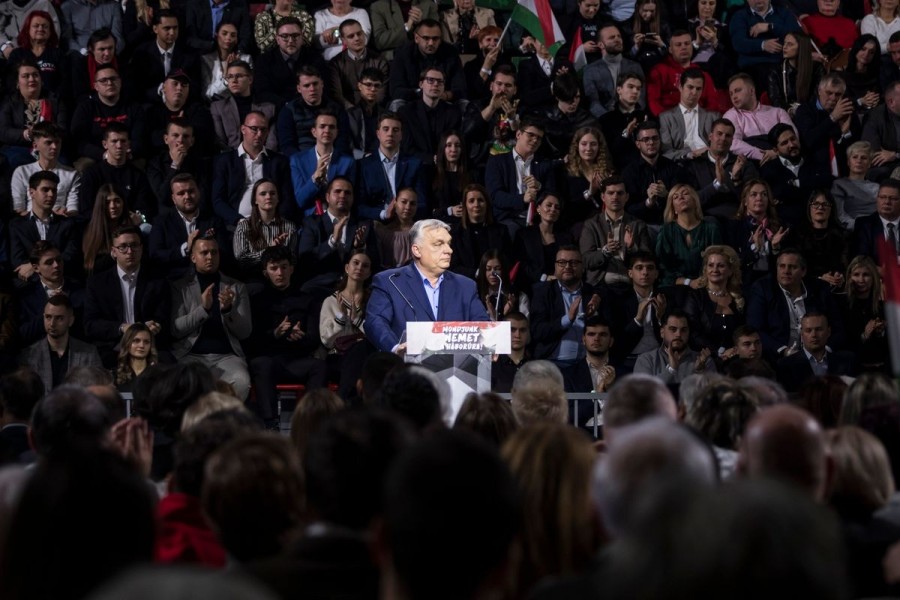 Esztergomban folytatódott a Digitális Polgári Körök (DPK) országjárása. A szombati háborúellenes gyűlésen színpadra állt Orbán Viktor miniszterelnök is Fotó: Miniszterelnöki Kabinetiroda