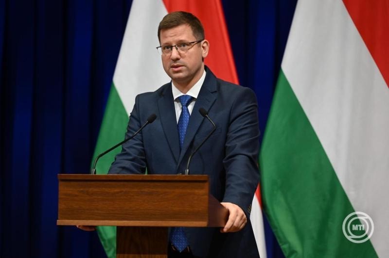 Gulyás Gergely, a Miniszterelnökséget vezető miniszter a Kormányinfó sajtótájékoztatón a Karmelita kolostorban 2026. március 12-én. MTI/Balogh Zoltán